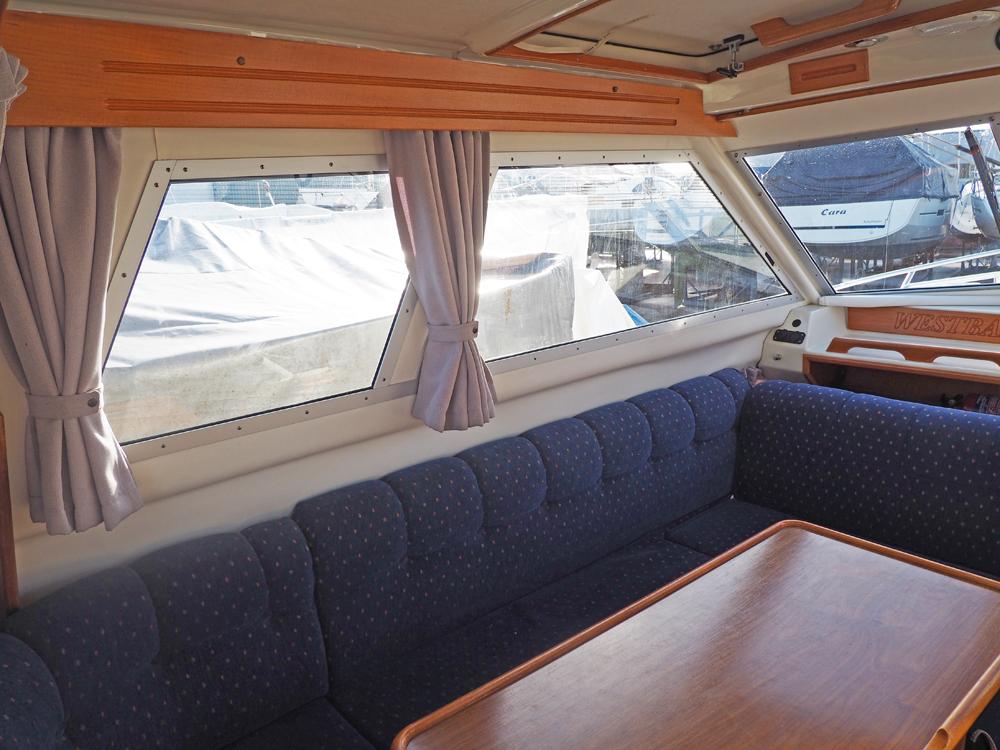 Stuurhuis, Accommodatie